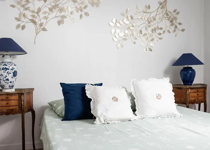 Belle Maison Lumineuse Et Paisible